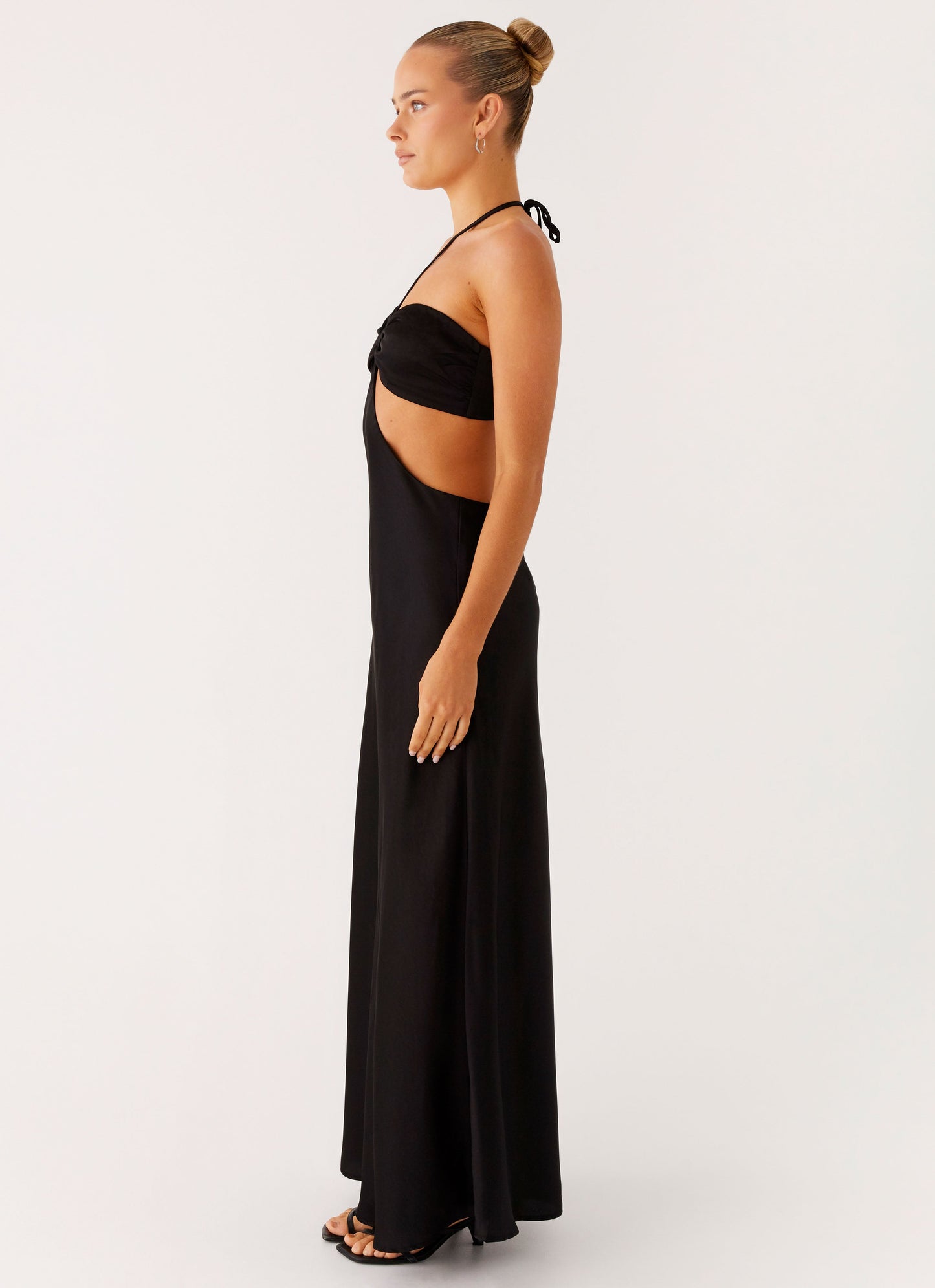 Sweetheart Cut Out Maxi Dress - Black